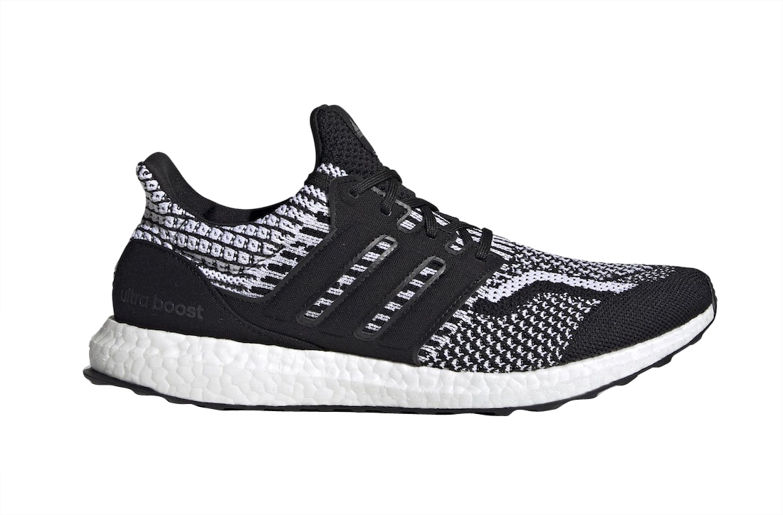 adidas Ultra Boost 5.0 DNA Oreo