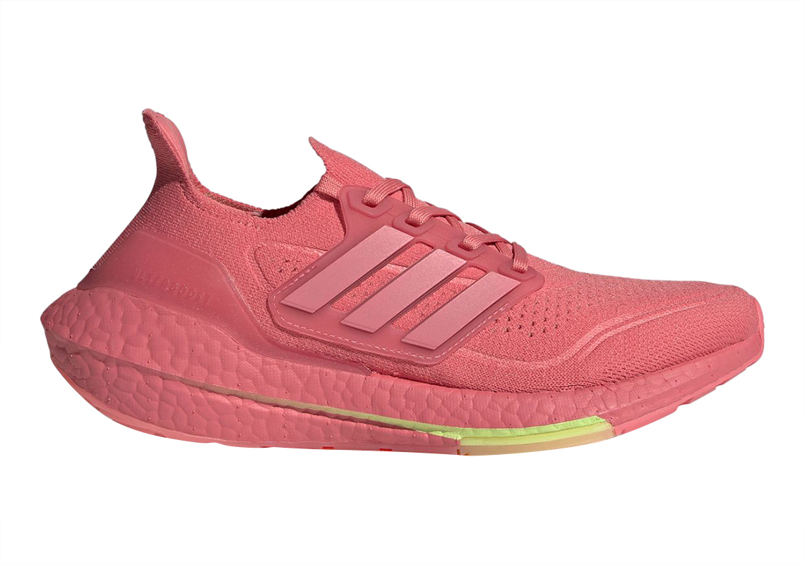 adidas WMNS Ultra Boost 2021 Hazy Rose