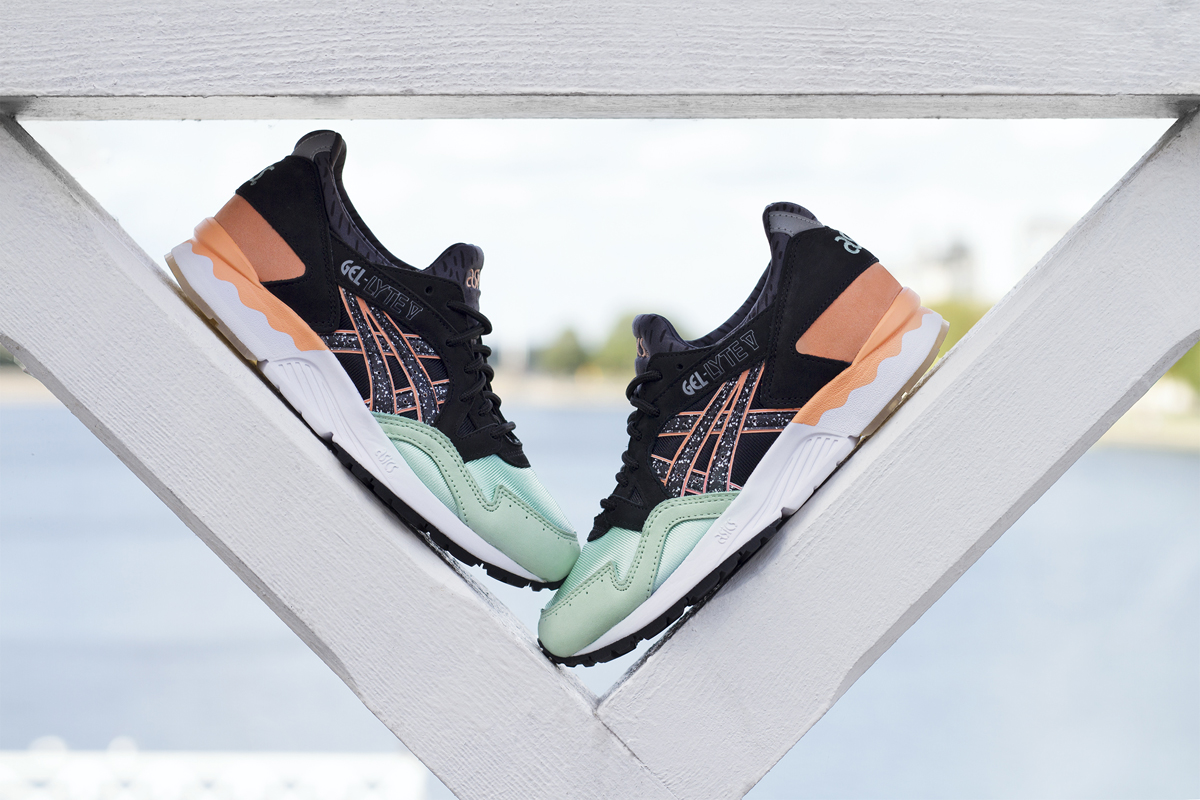 Naked x Asics Gel Lyte 5 - Hafnia