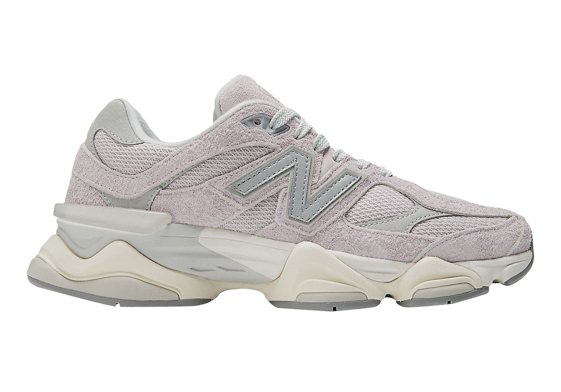 new-balance-9060-december-sky.jpeg