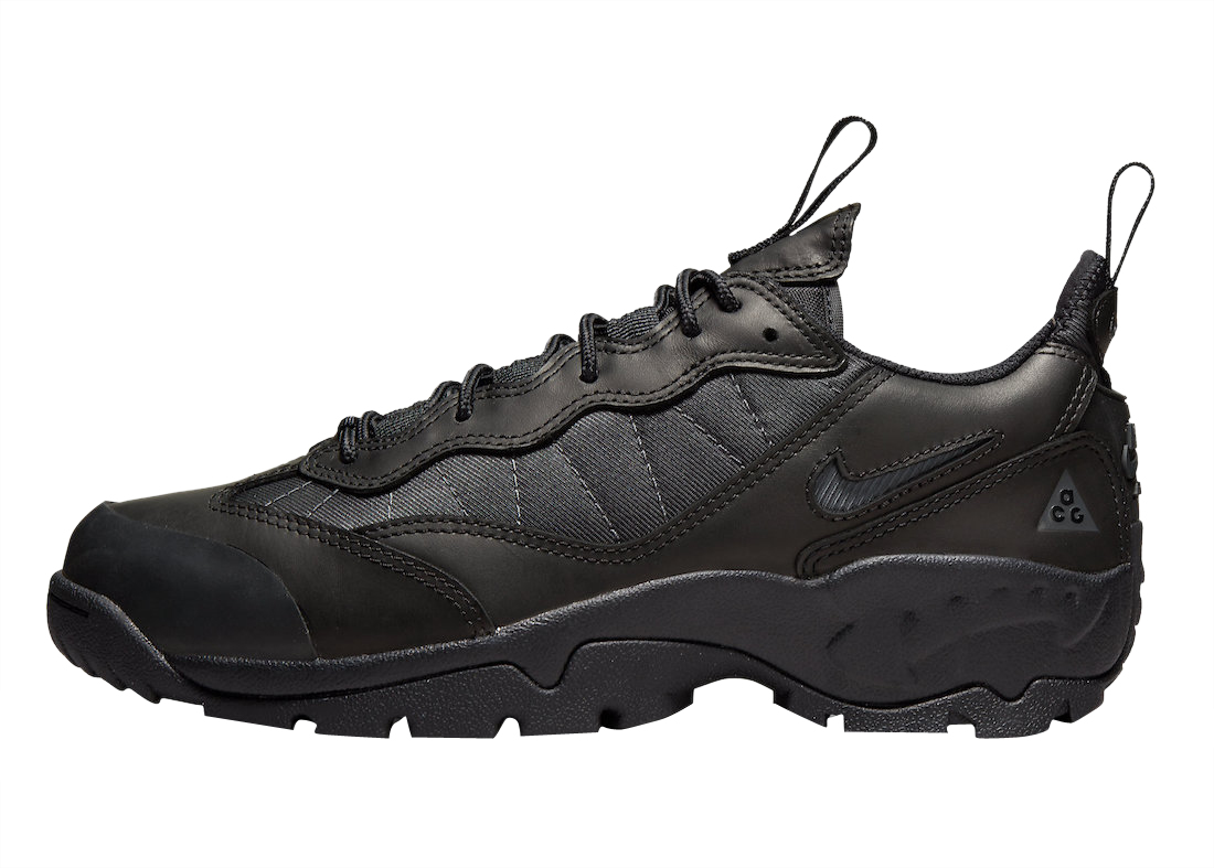 Nike ACG Air Mada Triple Black