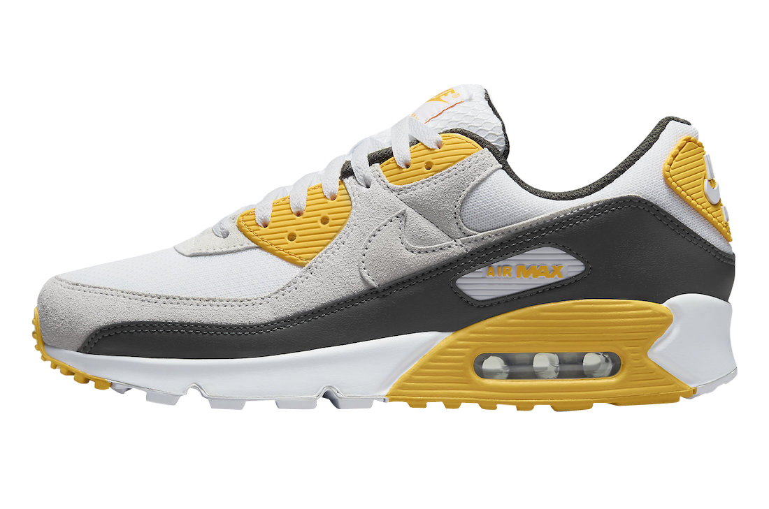 Nike Air Max 90 Kumquat/University hotsell Gold EU44 Neu&OVP!