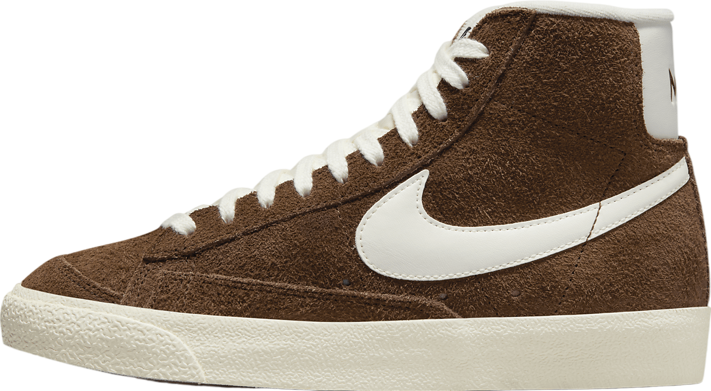 NIKE WMNS BLAZER MID VNTG SUEDE キャメル NIKE(ナイキ) / WMNS BLAZER MID VNTG SUEDE/ウィメンズ