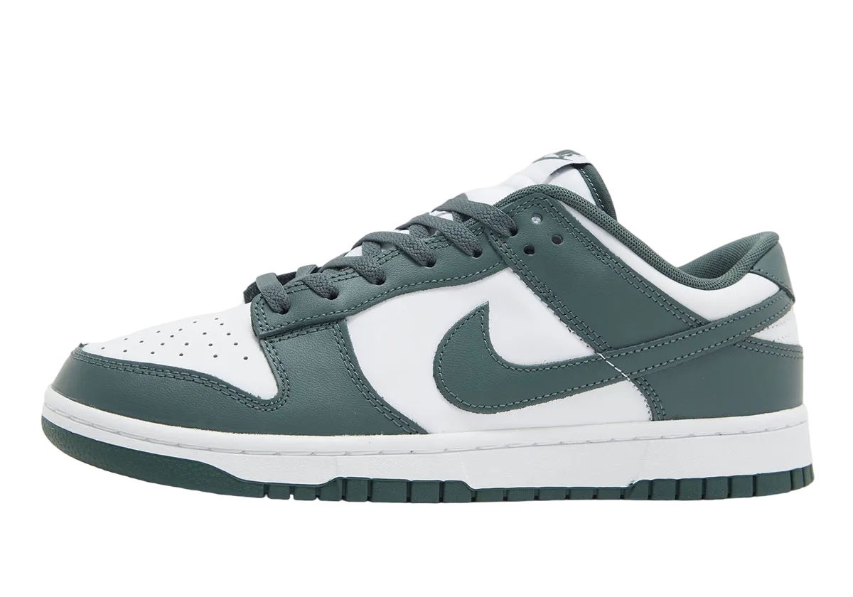 nike-dunk-low-vintage-green.png
