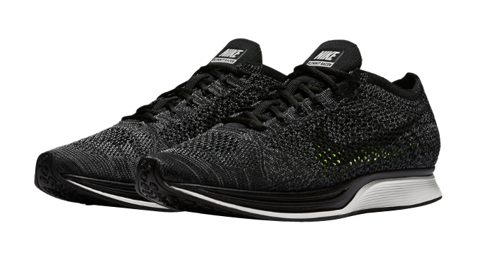 Nike Flyknit Racer - Blackout