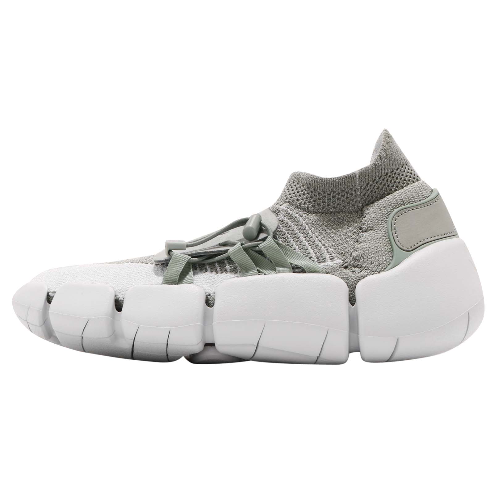 Nike Footscape Flyknit DM Pure Platinum