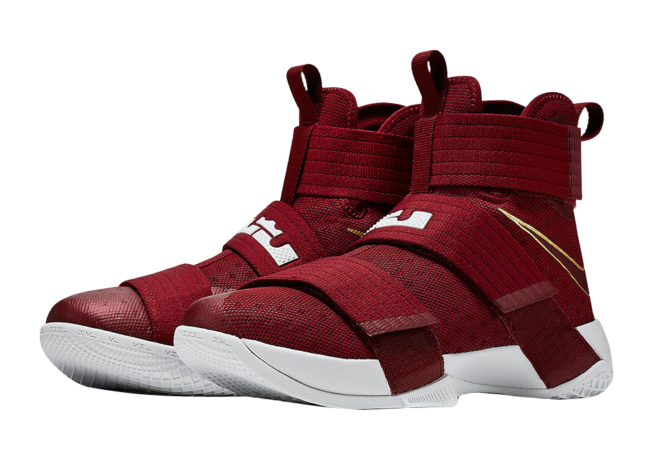 Nike LeBron Zoom Soldier 10 Christ The King