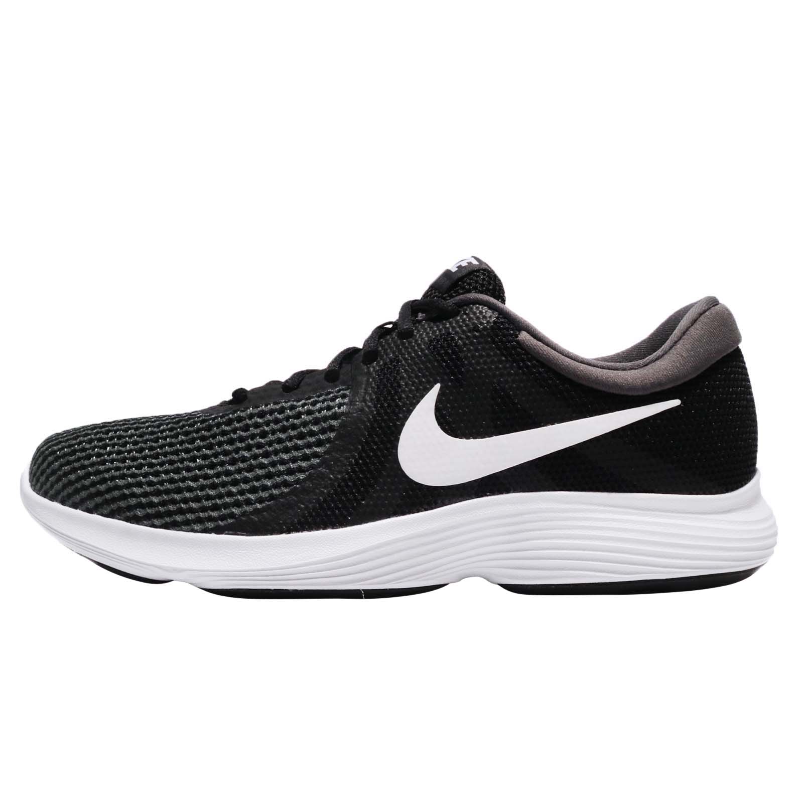 Nike Revolution 4 Black