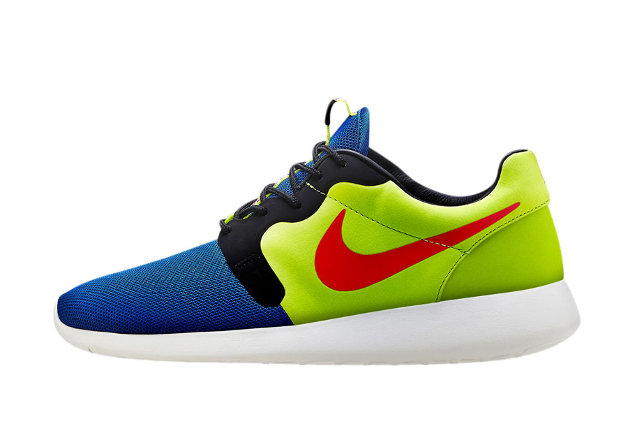 Nike Roshe Run HYP PRM - Magista Collection