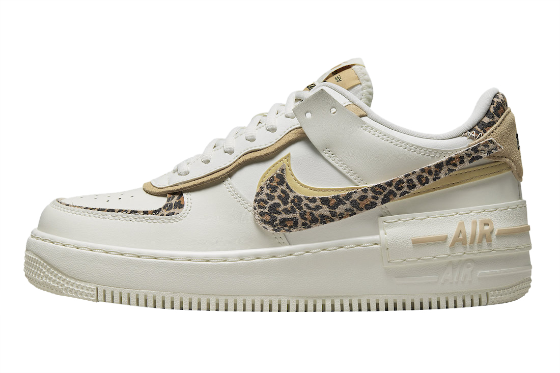 ☆大人気☆Nike Air Force 1 Shadow sail white/leopard Nike Air Force 1 Shadow sneakers in sail white and leopard
