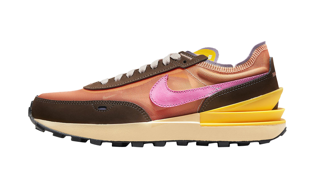 Nike WMNS Waffle One Exeter Edition Orange Pulse