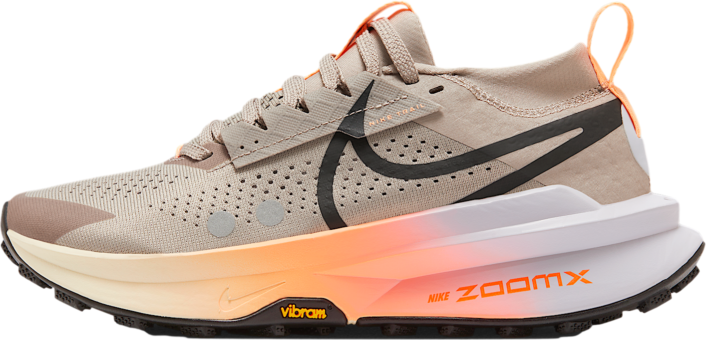 くまま　2 Nike Zegama 2 WMNS Malt / Ghost - Oct 2025 - FD5191-200