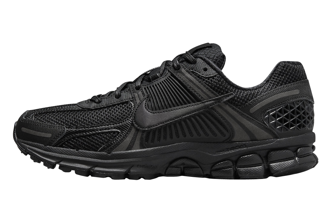 nike-zoom-vomero-5-triple-