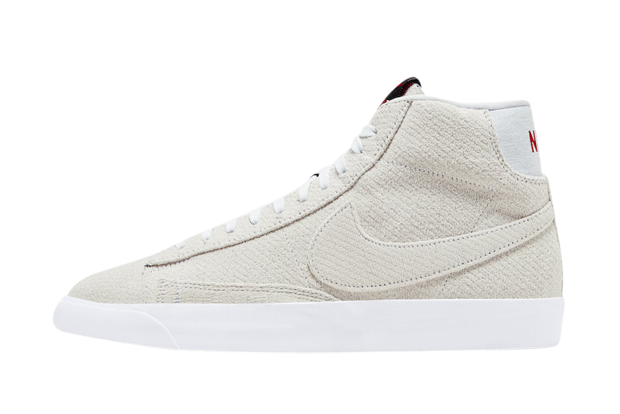 Stranger Things x Nike Blazer Mid Upside Down